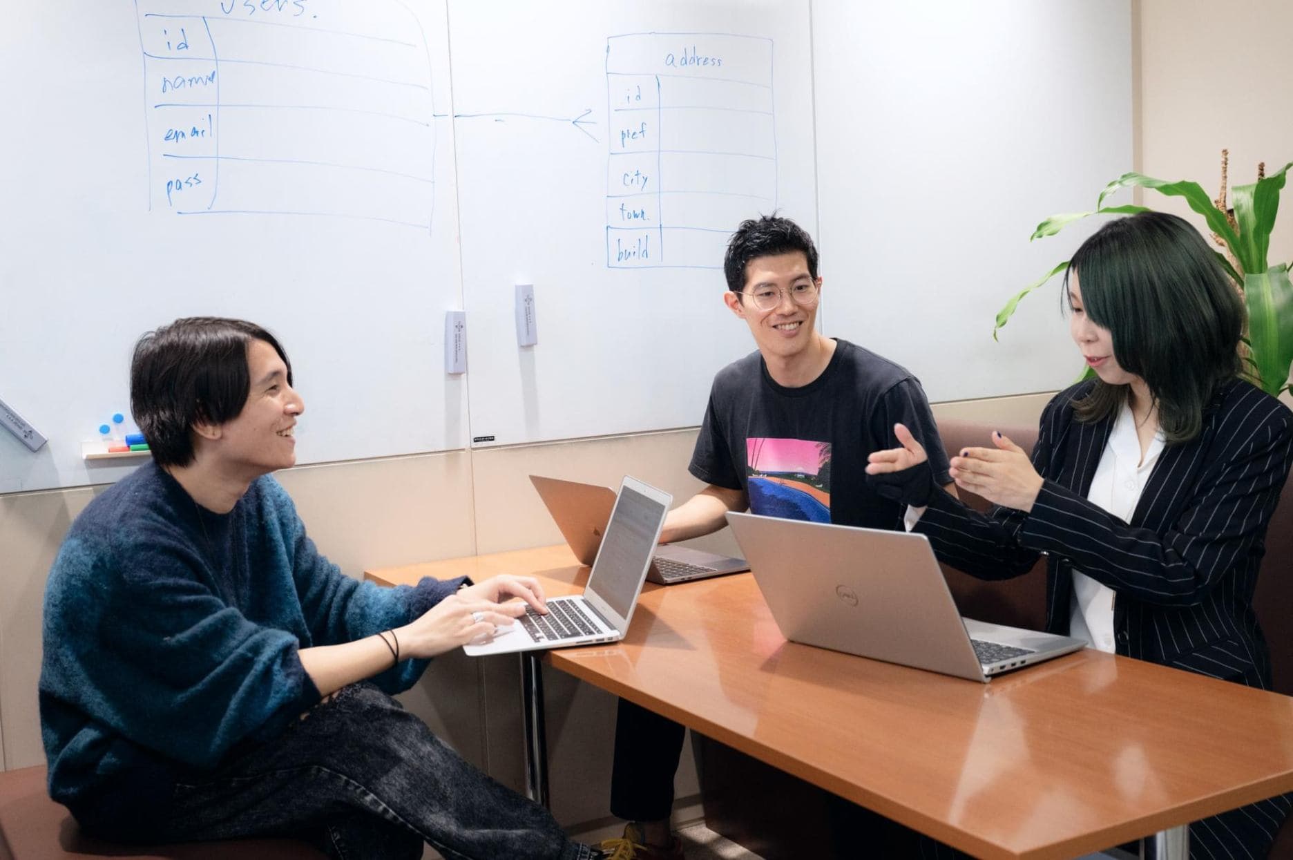 【リモート多め】モダンフロントからバックエンドまで挑戦できるWebエンジニア｜AI・官公庁・大規模開発案件あり